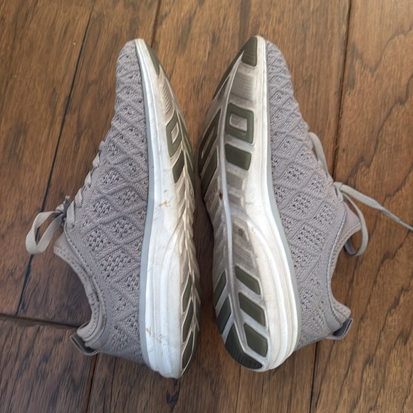 APL TechLoom Phantom Knit Sneakers (no insoles) - Picture 5 of 9